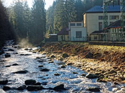 Wasserkraftwerk bei Čeňkova Pila